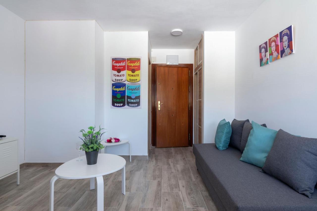 Panoramic Views Cosy Studio Apartment เบนัลมาเดนา ภายนอก รูปภาพ