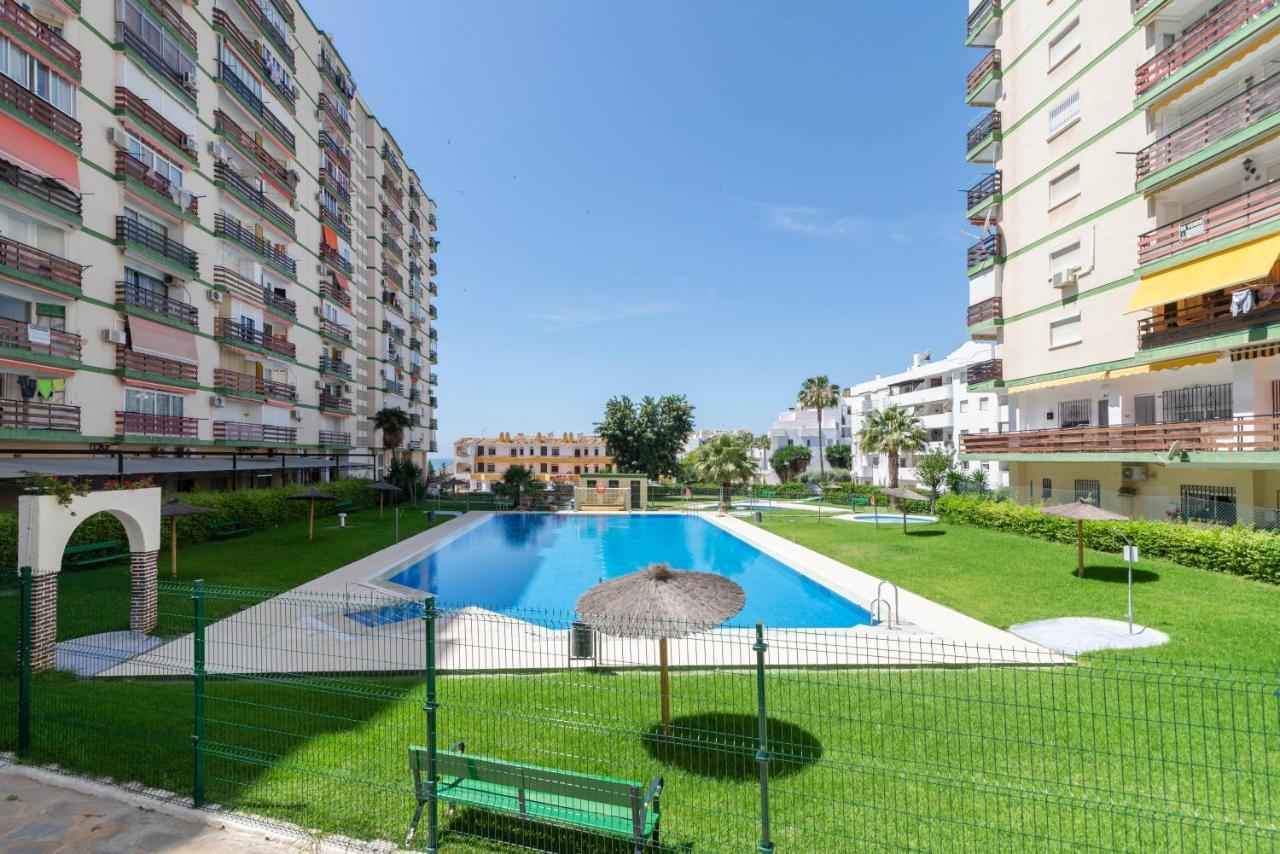 Panoramic Views Cosy Studio Apartment เบนัลมาเดนา ภายนอก รูปภาพ